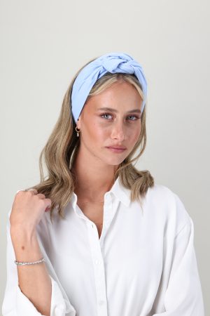 בייסיק תכלת - קלאסי צר
