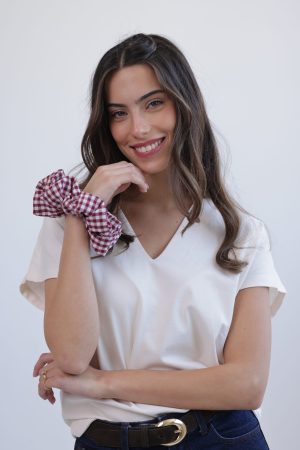 סקרנצ׳י משובץ אדום לבן